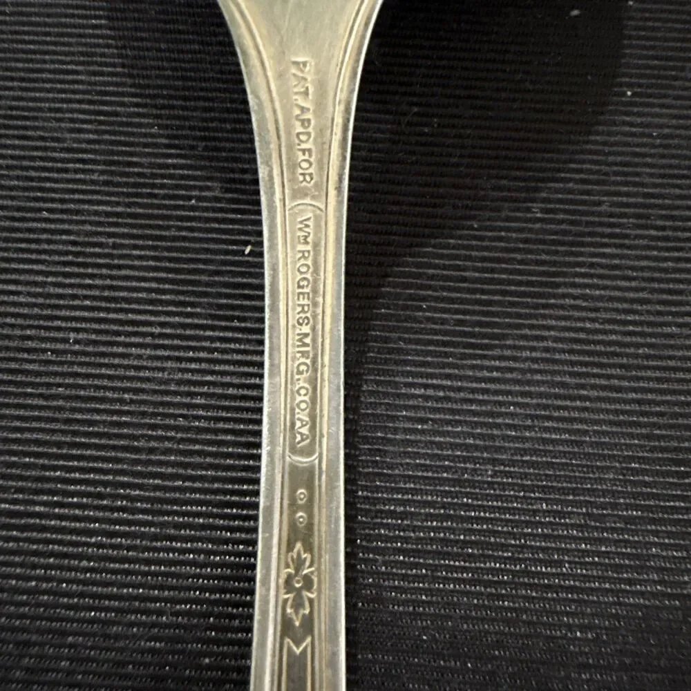 Antique WM Rogers Mfg Co Silver Extra Plate Serving Spoon “Original Rogers”